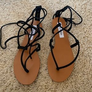 Steve Madden Tie Sandals